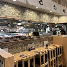 すし酒場くらや吉祥寺本店の雰囲気1