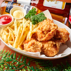 揚げたてジューシー唐揚げ