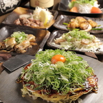 コースの【焼きそば】は食べ放題！広島名物を中心とした料理内容と30種類以上の豊富なドリンク達！