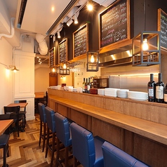 お一人様でのサクッと飲みも大歓迎！お仕事帰りに手作りの美味しい料理とお酒をお楽しみください♪