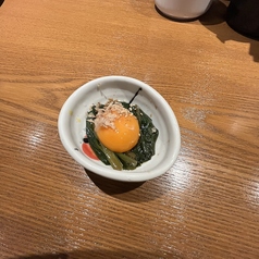 ニラのお浸し卵黄のせ