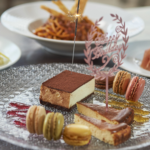 Cafe&Dining Eau de Vie I[hB[