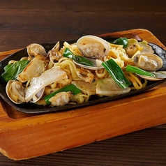 浅利と青ザーサイの貝だし塩焼きそば