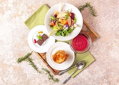 【色彩豊かな食用花】サラダボウルランチ(デザート付き)