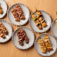 一本ずつ備長炭で丁寧に焼き上げる本格焼き鳥