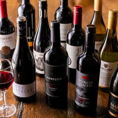 赤ワインのボトルメニュー。豊富なワインをご用意。