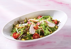 チキンとコーンのサラダ