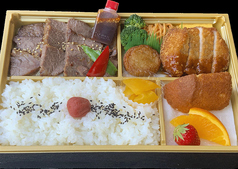 鹿児島産黒牛焼肉と豚カツ弁当