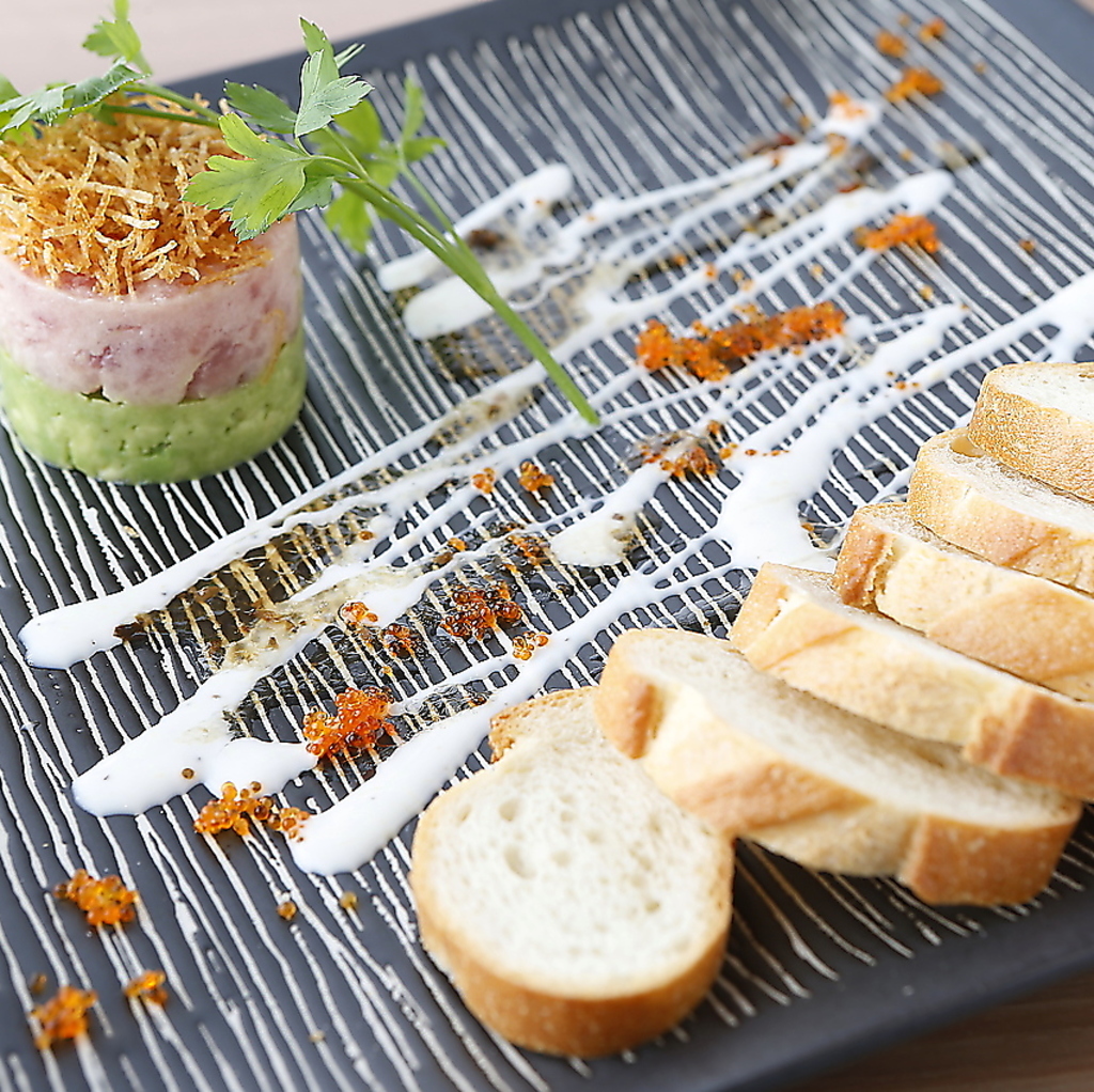 和とイタリアンの料理人が奏でる創作料理の数々。