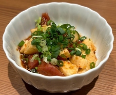 マグロと山芋のピリ辛和え