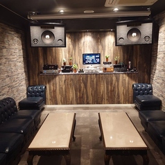 アミューズメントバー Lindo リンドーの特集写真