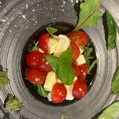 プチトマトのカプレーゼ/ニョッキのゴルゴンゾーラ