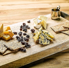 チーズ盛り合わせ