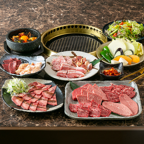 黒毛和牛から鶏肉まで、九州圏内の新鮮なお肉が味わえる焼肉店