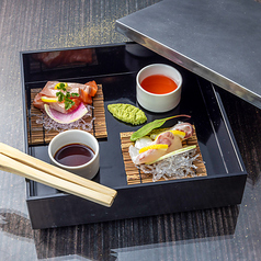 本日の鮮魚のお造り(2種盛り）