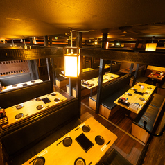 最大120名様までご案内可能な店内は、番屋の趣き溢れる落ち着いたお席となっております。テーブル席と掘り炬燵席を各種ご用意しております♪秋葉原での貸切の宴会は当店にお任せ下さいませ♪営業時間外でもお気軽にご相談下さいませ。結婚式の二次会などにも最適です。当店の『本気』が生む、こだわりをご堪能下さいませ♪