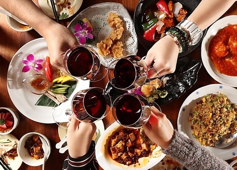喫煙可 満腹間違いなし!!人気料理付き点心食べ飲み放題が5000円で♪28名様から貸切可!