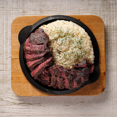 虎ノ門から徒歩3分♪テラス席も人気のカフェ。女子会や貸切パーティー！