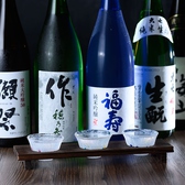 【料理を引き立てる銘酒、季節の美酒】日本酒は、若女将が自ら酒蔵に出向き、利き酒をした上でセレクトしたものを含め常時20ほどの銘柄をご提供。