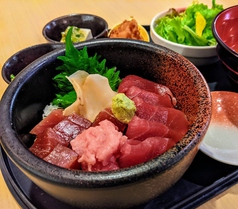 まぐろ鉄火丼　1000円（税別）