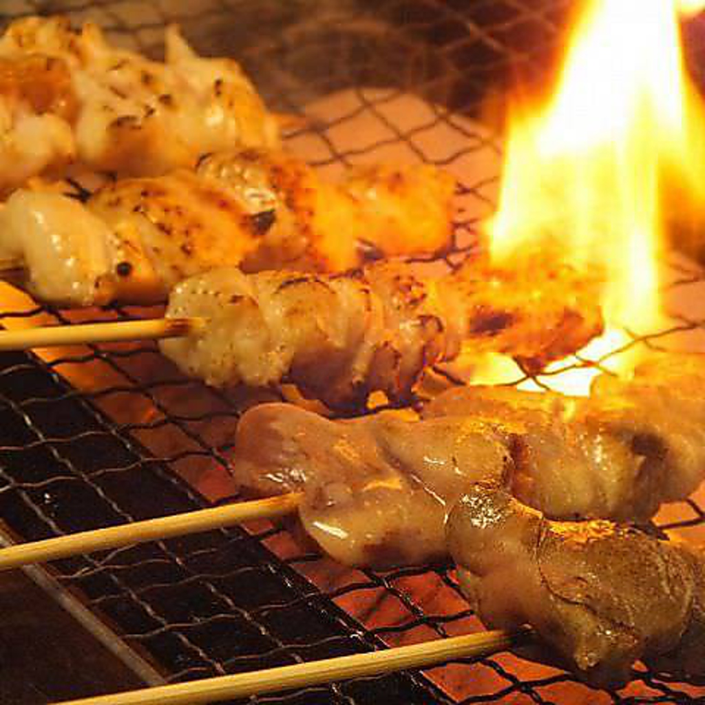 串焼きの種類も豊富にご用意！銘酒との相性も抜群でやみつきになること間違いなし！