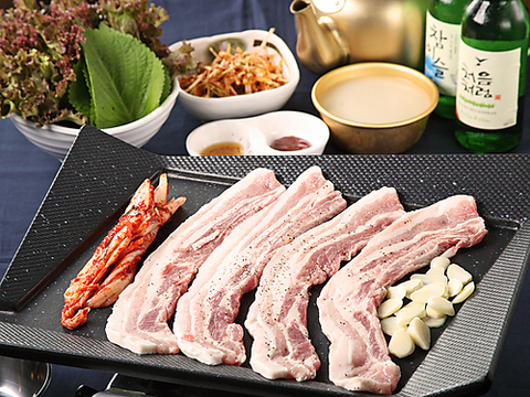 野菜たっぷりの韓国料理で食美人に♪今年の冬は温まるチゲでプチ宴会♪
