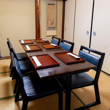 眺河 先斗町 華の雰囲気1