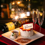 お祝いするなら当店で♪ホールケーキは喜ばれること間違いなし！記念日等にぜひご利用ください☆