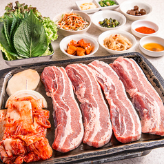 コリアンキッチン味ちゃん 新大久保本店の特集写真