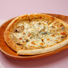 蟹味噌のキノコのクリームピザ