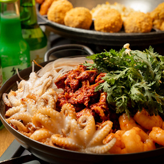 韓国料理 ホンデポチャ 吉祥寺店の特集写真