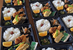 お弁当はテイクアウトのみです。