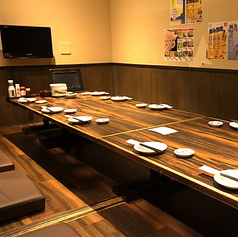 プライベート感あふれる居心伝の個室は、特別な宴会や大切な人との会食に最適です。周囲を気にせず、心ゆくまで特別なひとときをお過ごしください♪TVも完備しております◎