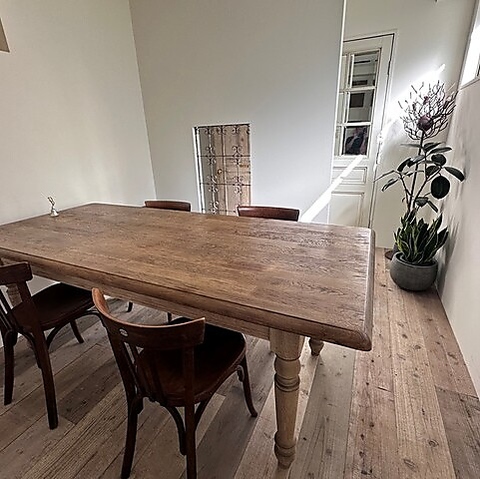 VegevPlant Cafe Bar LEBRO u