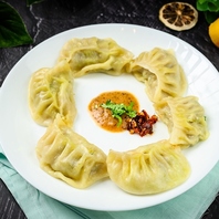 溢れる旨味、幸せを感じるネパール餃子♪