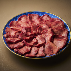 厳選した肉をリーズナブルに堪能いただけます◎