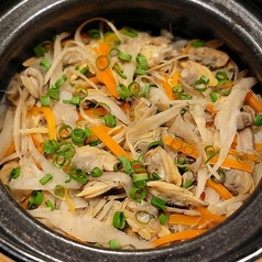 あさりとごぼうの土鍋ご飯