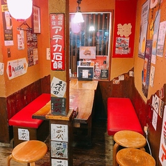 炭火焼鳥専門店 鳥吉 本店の雰囲気3