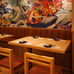 2～4名様向け片側ソファー席