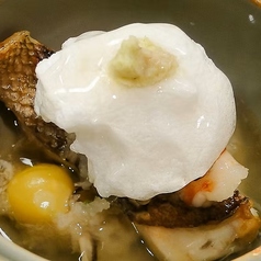 厳選素材と器の調和。五感で楽しむ日本料理の美意識。