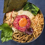 ≪横浜駅徒歩3分≫お洒落な内観で個室もあります♪焼肉宴会や焼肉デート、女子会にも最適です♪