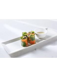 サーモンの生春巻き