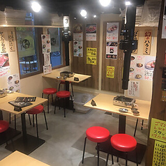 大阪焼肉 ホルモン ふたご 関内店の雰囲気1