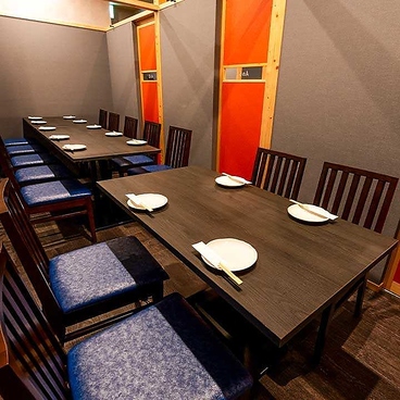 鉄神 TESSIN 津駅前店の雰囲気1