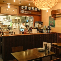 立ち飲みカウンター