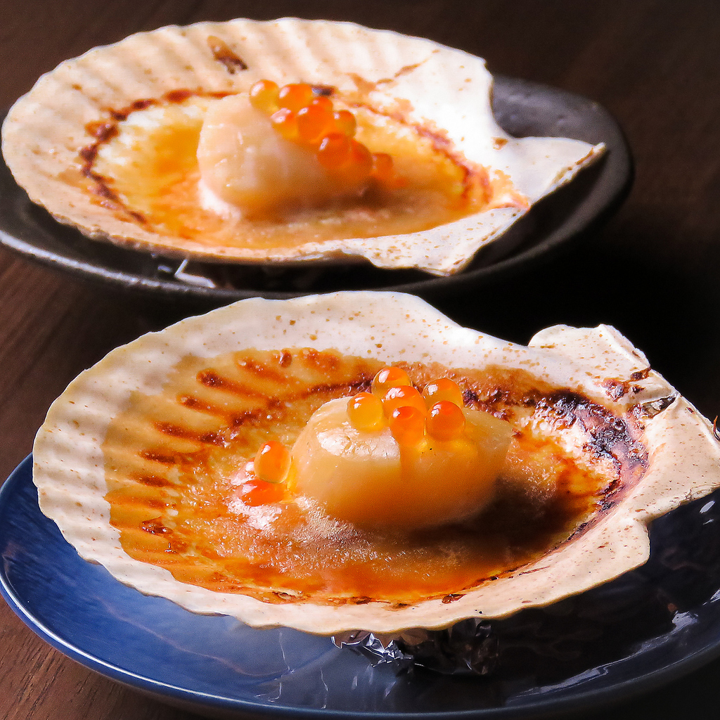 こだわりの地鶏を使用した炭火焼き鳥のお店！深夜3時まで営業！