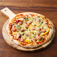 ソーセージのアラビアータピザ