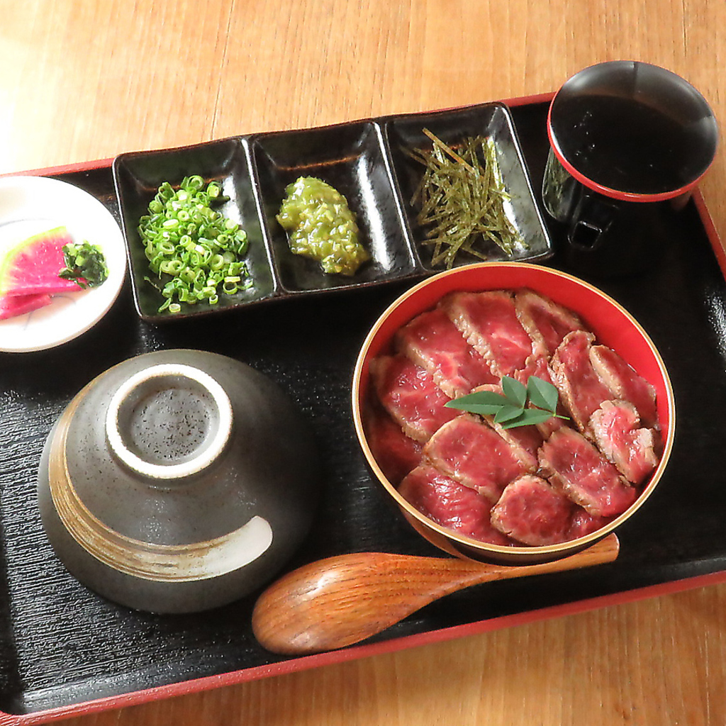 広島名物 和牛 牡蠣 鉄板焼き 暫 広島駅前店」(広島市南区
