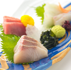 当日仕入れ！新鮮海鮮丼