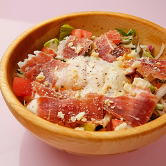 シーザーサラダ生ハムのせ